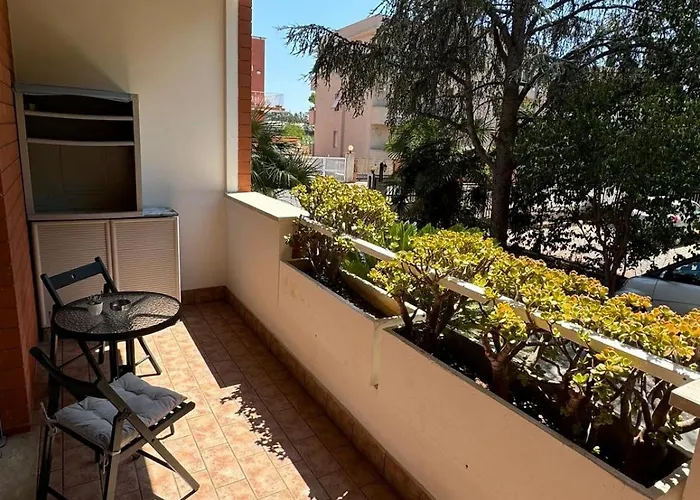 Centro Citta Con Posto Auto E Palestra *